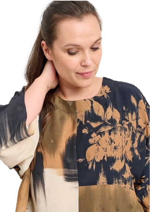 PONT NEUF ELEGANCKA CZARNA BLUZKA OVERSIZE WZÓR V865