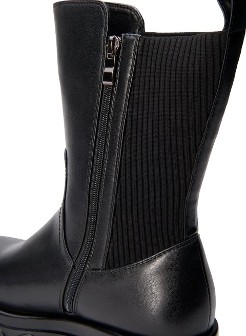 ZIZZI MODNE CZARNE BUTY BOTKI Z GUMKĄ 070A
