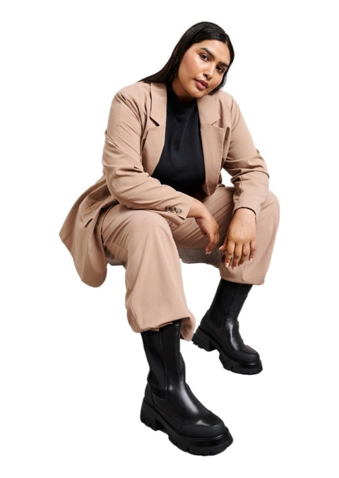 ZIZZI SZEROKIE SKÓRZANE BUTY MASYWNA PODESZWA 021A