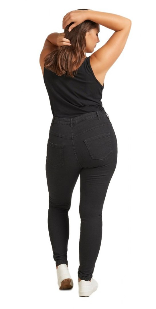 ZIZZI AMY CZARNE JEANSY ZWĘŻANE N82 568A ZIZZI AMY CZARNE JEANSY ZWĘŻANE N82 568A