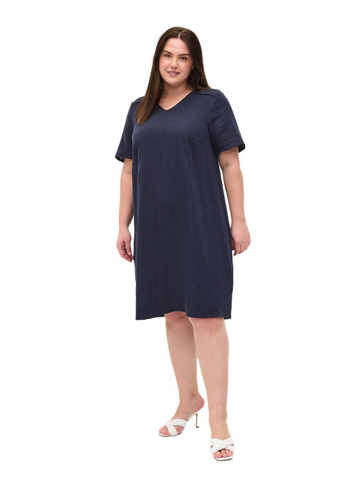 ZIZZI BAWEŁNIANA SUKIENKA AŻUR GRANAT 037J ZIZZI BAWEŁNIANA SUKIENKA AŻUR GRANAT 037J