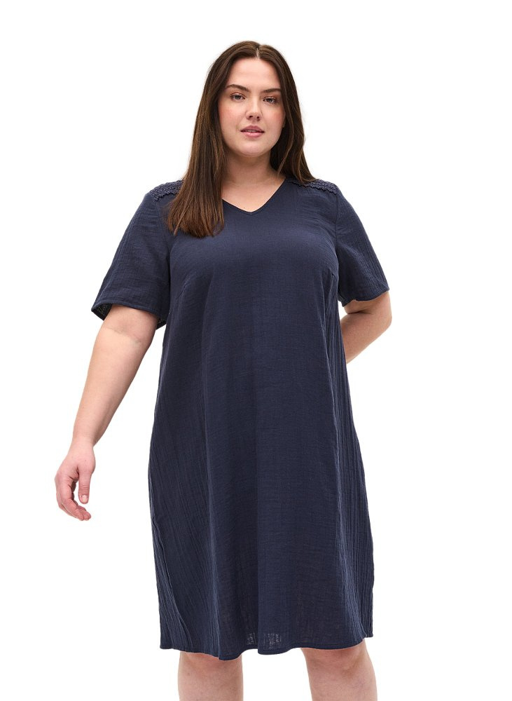 ZIZZI BAWEŁNIANA SUKIENKA AŻUR GRANAT 037J ZIZZI BAWEŁNIANA SUKIENKA AŻUR GRANAT 037J